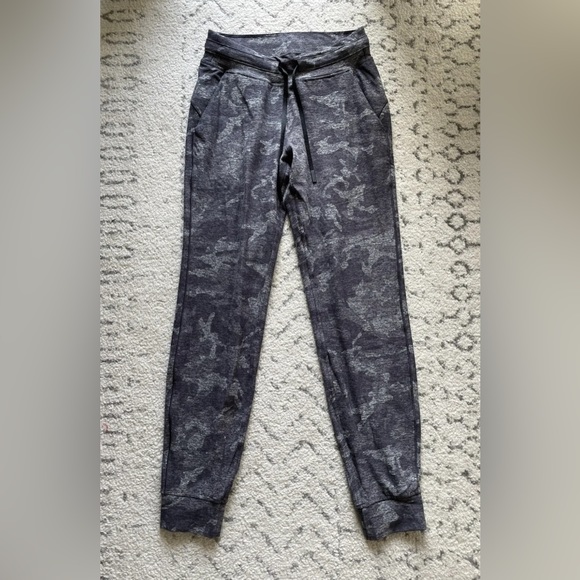 Lululemon Ready To Rulu Pant/Jogger [Size: 6] - Picture 4 of 6